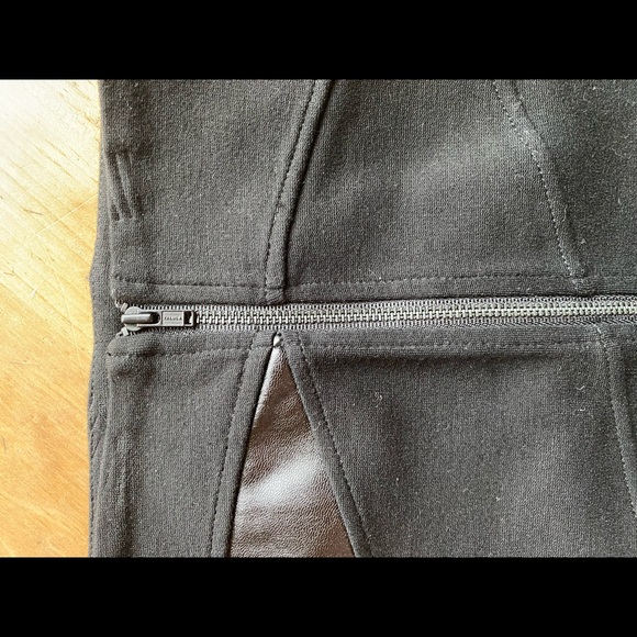 Talula Black Bodycon Miniskirt, Size 4 - Picture 3 of 6